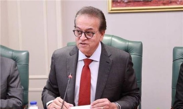 وزير الصحة ينهي التعاقد مع شركة أمن مستشفى 6 أكتوبر ويستقبل الصحفي المعتدى عليه وزير الصحة ينهي التعاقد مع شركة أمن مستشفى 6 أكتوبر ويستقبل الصحفي المعتدى عليه