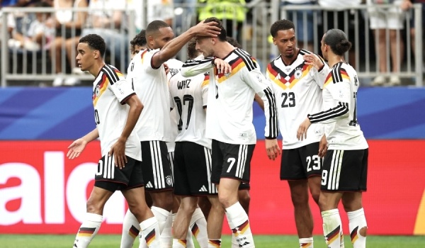 المنتخب الألماني يضرب موعدا مع كوت ديفوار للانفراد بصدارة المجموعة الخامسة المنتخب الألماني يضرب موعدا مع كوت ديفوار للانفراد بصدارة المجموعة الخامسة