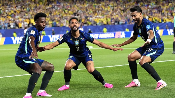 البرازيل الأوفر حظا يسعى لتخطي اسكتلندا المتطلعة لكتابة التاريخ في المجموعة الثالثة البرازيل الأوفر حظا يسعى لتخطي اسكتلندا المتطلعة لكتابة التاريخ في المجموعة الثالثة