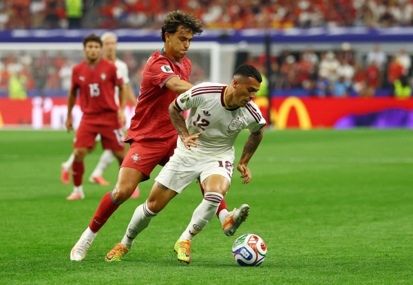 منتخب اسبانيا يصعق البرتغال ويتأهل لربع نهائي المونديال منتخب اسبانيا يصعق البرتغال ويتأهل لربع نهائي المونديال