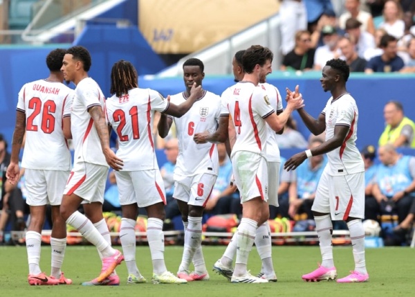 منتخب انجلترا يحقق فوزا مثيرا على فرنسا ويحرز المركز الثالث في المونديال منتخب انجلترا يحقق فوزا مثيرا على فرنسا ويحرز المركز الثالث في المونديال