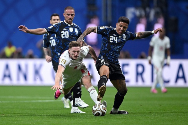 منتخب الأرجنتين يقلب الطاولة على إنجلترا ويضرب موعدا مرتقبا مع اسبانيا في نهائي المونديال