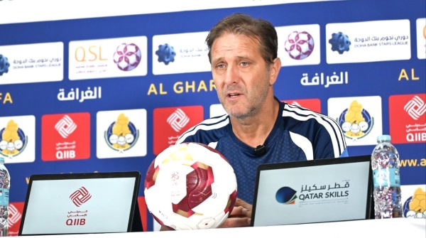 بيدرو مارتينز مدرب الغرافة سنبدأ مرحلة خوض المباريات الصعبة في الدوري بيدرو مارتينز مدرب الغرافة سنبدأ مرحلة خوض المباريات الصعبة في الدوري