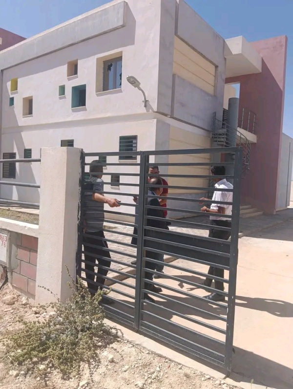حاسي الفريد متابعة الاشكاليات الأخيرة لمركب الطفولة قبل دخوله حيز الاستغلال قريبا حاسي الفريد متابعة الاشكاليات الأخيرة لمركب الطفولة قبل دخوله حيز الاستغلال قريبا
