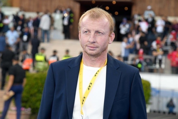 إدارة الرجاء تفضل بروفايل البلجيكي فاندنبروك لخلافة فادلو إدارة الرجاء تفضل بروفايل البلجيكي فاندنبروك لخلافة فادلو