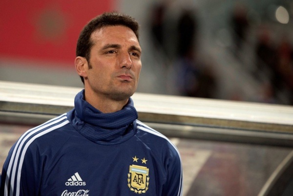 سكالوني الجزائر تشبه قليلا المنتخب المغربي ويجب الحذر منها سكالوني الجزائر تشبه قليلا المنتخب المغربي ويجب الحذر منها