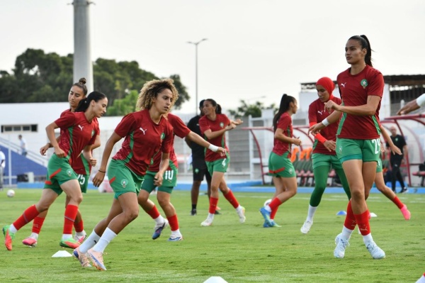المنتخب الوطني يواصل تدريباته استعدادا لمواجهة نظيره الكيني المنتخب الوطني يواصل تدريباته استعدادا لمواجهة نظيره الكيني