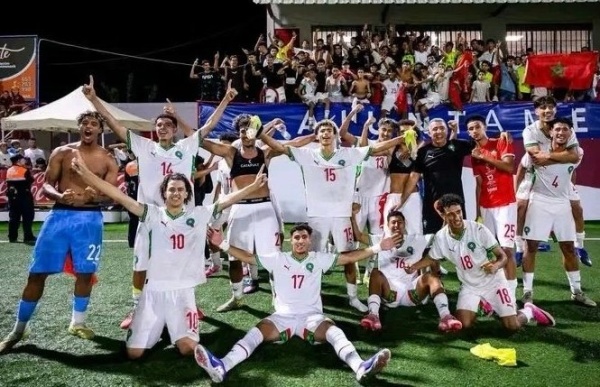 المنتخب الوطني يتوج بلقب بطولة كوتيف الدولية بإسبانيا المنتخب الوطني يتوج بلقب بطولة كوتيف الدولية بإسبانيا