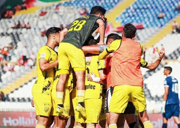 3 نقاط تفصل المغرب الفاسي عن التتويج بالبطولة الإحترافية 3 نقاط تفصل المغرب الفاسي عن التتويج بالبطولة الإحترافية