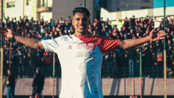 الوداد يرفع عرضه المالي ويبعد المهراوي عن المغرب الفاسي الوداد يرفع عرضه المالي ويبعد المهراوي عن المغرب الفاسي