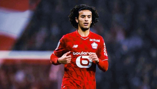 أيوب بوعدي ثاني لاعب مغربي يحمل قميص مانشستر سيتي أيوب بوعدي ثاني لاعب مغربي يحمل قميص مانشستر سيتي