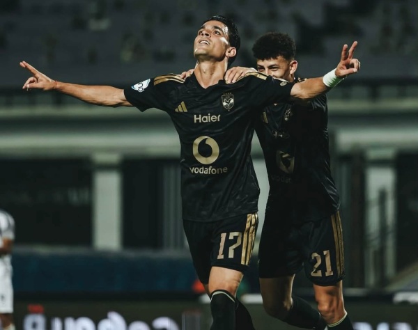 بن شرقي يقود الأهلي لفوز ثان على التوالي في الدوري المصري بن شرقي يقود الأهلي لفوز ثان على التوالي في الدوري المصري