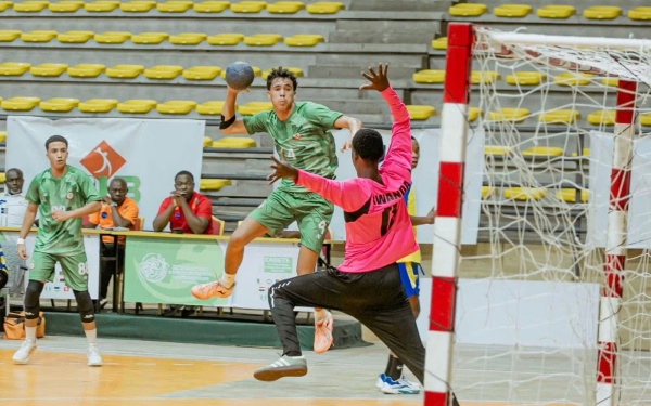 المنتخب المغربي يتأهل إلى نصف نهائي البطولة الإفريقية المنتخب المغربي يتأهل إلى نصف نهائي البطولة الإفريقية