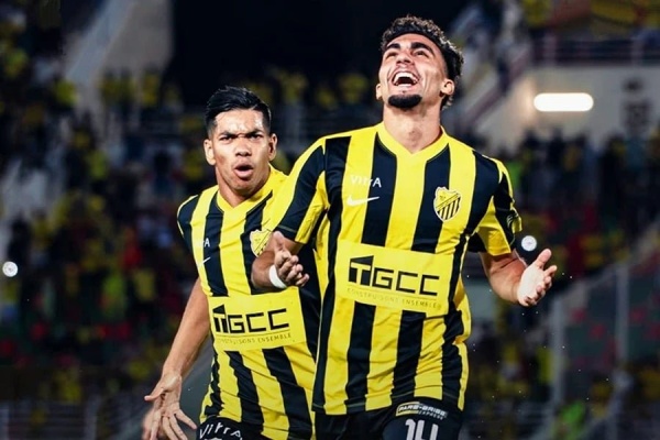 إدارة أسيك ميموزا توافق على تأجيل مباراتها أمام المغرب الفاسي إدارة أسيك ميموزا توافق على تأجيل مباراتها أمام المغرب الفاسي