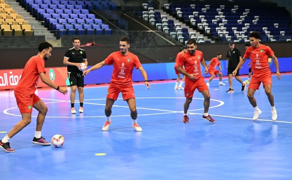 المنتخب الوطني ينهي استعداداته اليوم لمواجهة الجزائر المنتخب الوطني ينهي استعداداته اليوم لمواجهة الجزائر