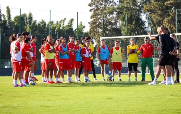 المنتخب الوطني النسوي يواصل استعداداته لنهائيات كأس العالم المنتخب الوطني النسوي يواصل استعداداته لنهائيات كأس العالم