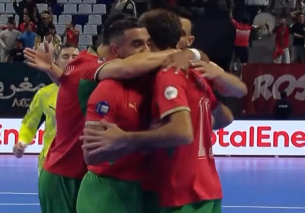 المنتخب الوطني يقسو على زامبيا بسباعية ويتأهل إلى الدور نصف النهائي المنتخب الوطني يقسو على زامبيا بسباعية ويتأهل إلى الدور نصف النهائي