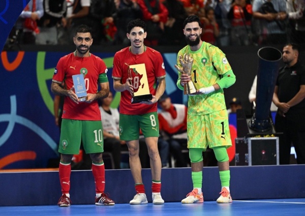 الأسود يكتسحون جوائز الكان المغرب بطلا وجواد الأفضل وبنسلام أحسن حارس