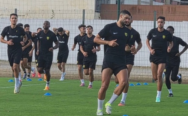 المغرب الفاسي ينهي تدريباته اليوم لمواجهة أسيك ميموزا المغرب الفاسي ينهي تدريباته اليوم لمواجهة أسيك ميموزا