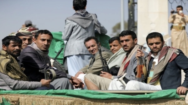 اليمن الحوثيون يعلنون مقتل ستة من عناصرهم بينهم أربعة ضباط اليمن الحوثيون يعلنون مقتل ستة من عناصرهم بينهم أربعة ضباط