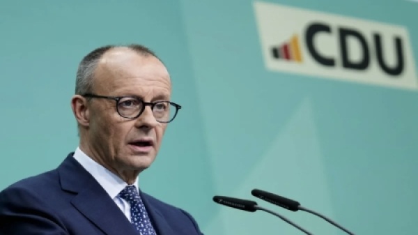 المستشار الألماني لن نسمح بأن تصبح الملاحة في البحر الأحمر رهينة للحوثيين المستشار الألماني لن نسمح بأن تصبح الملاحة في البحر الأحمر رهينة للحوثيين