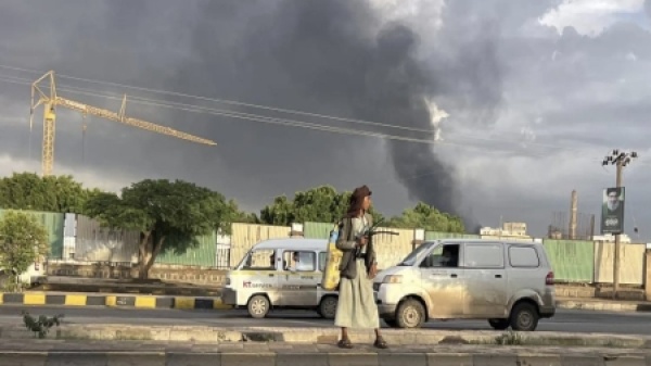 اليمن مصادر تكشف تفاصيل هجوم مركب استهدف منشآت حساسة في صنعاء