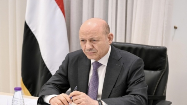 اليمن العليمي يؤكد استمرار فجر اليمن نحو صنعاء ويكشف عن أكثر من 17 ألف استهداف عسكري منذ بدء العملية اليمن العليمي يؤكد استمرار فجر اليمن نحو صنعاء ويكشف عن أكثر من 17 ألف استهداف عسكري منذ بدء العملية