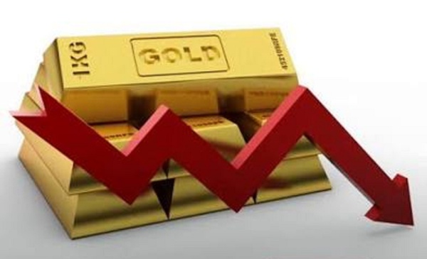 تراجع أسعار الذهب مع قرب صدور بيانات التضخم الأمريكية تراجع أسعار الذهب مع قرب صدور بيانات التضخم الأمريكية
