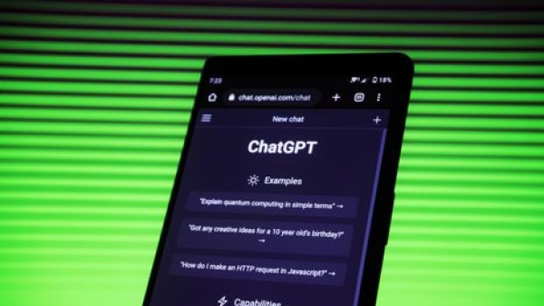 هل يمكن للذكاء الاصطناعي أن يطور المشاعر والعمليات العاطفية
