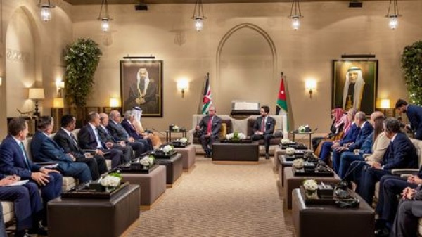 ملك الأردن يدعو إلى موقف عربي إسلامي ضد إجراءات الاحتلال في الأقصى ملك الأردن يدعو إلى موقف عربي إسلامي ضد إجراءات الاحتلال في الأقصى