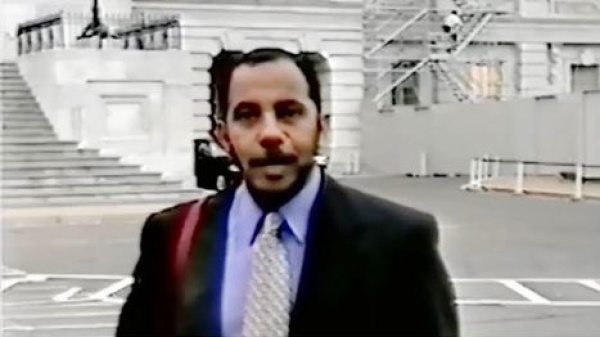 مشاهد تعرض لأول مرة لسعودي تطالبه عائلات قتلى 11 سبتمبر بـ تريليون دولار فيديو مشاهد تعرض لأول مرة لسعودي تطالبه عائلات قتلى 11 سبتمبر بـ تريليون دولار فيديو