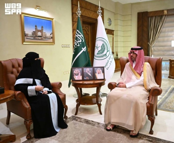 محافظ جدة يط لع على استعدادات تعليم جدة للاختبارات النهائية محافظ جدة يط لع على استعدادات تعليم جدة للاختبارات النهائية