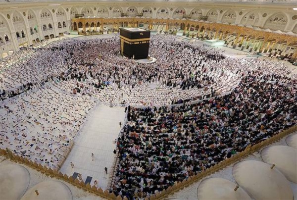 إعلان مواعيد دخول ح جر إسماعيل للرجال والنساء إعلان مواعيد دخول ح جر إسماعيل للرجال والنساء