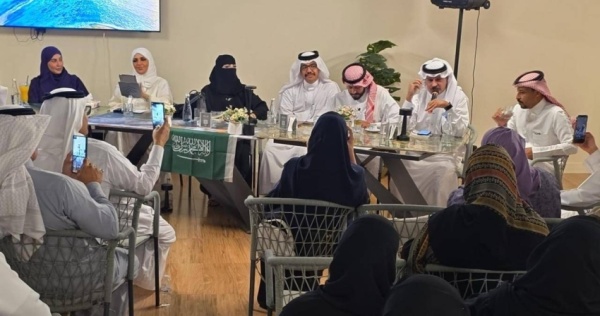 أمسية كفاءات الإعلامي الشعرية تشعل الجدل في الميديا بسبب نسرين أمسية كفاءات الإعلامي الشعرية تشعل الجدل في الميديا بسبب نسرين