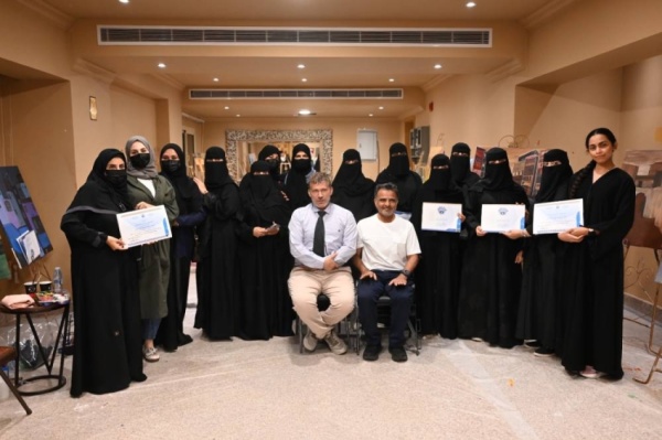ورشة عن الاتجاهات المعاصرة في الرسم بأدبي جدة ورشة عن الاتجاهات المعاصرة في الرسم بأدبي جدة