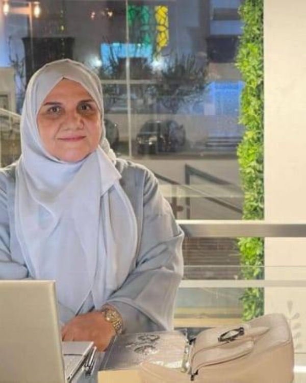 هيفاء إبراهيم فقيه رحلة علمية وإنسانية في صناعة الوعي وخدمة المجتمع هيفاء إبراهيم فقيه رحلة علمية وإنسانية في صناعة الوعي وخدمة المجتمع