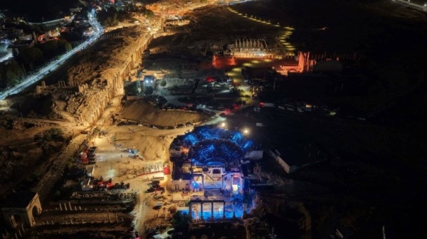 مهرجان جرش يضيء شمعته الـ 40 مهرجان جرش يضيء شمعته الـ 40