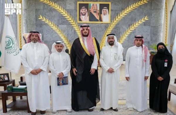 م حافظ الطائف يطلع على أبرز برامج ومبادرات جمعية خبراء السياحة م حافظ الطائف يطلع على أبرز برامج ومبادرات جمعية خبراء السياحة