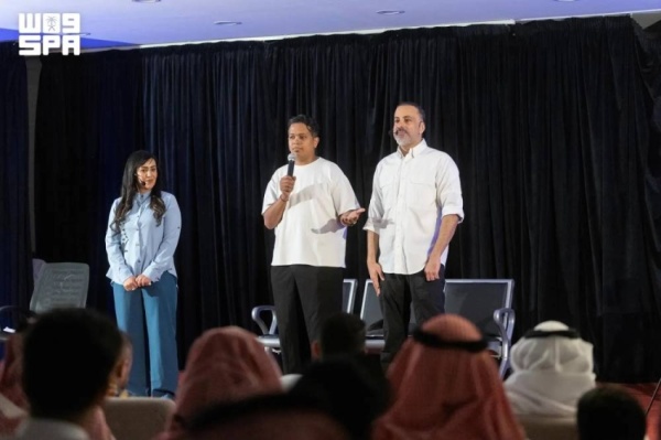 جمعية الثقافة والفنون تناقش خططها التطويرية وتستعرض برامجها جمعية الثقافة والفنون تناقش خططها التطويرية وتستعرض برامجها