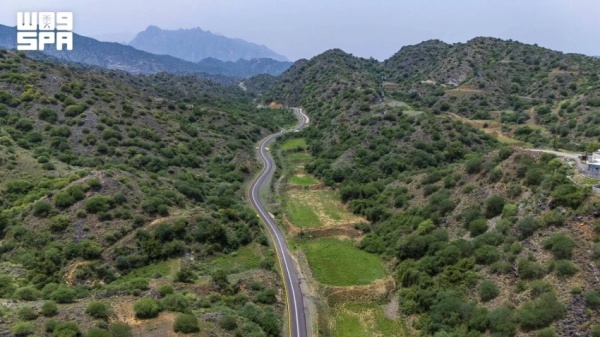 طريق الهيجة رحلة ريفية إلى جبال فيفاء طريق الهيجة رحلة ريفية إلى جبال فيفاء