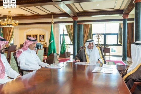 أمير تبوك يط لع على نسب الإنجاز في المشروعات التي تنفذها أمانة المنطقة أمير تبوك يط لع على نسب الإنجاز في المشروعات التي تنفذها أمانة المنطقة