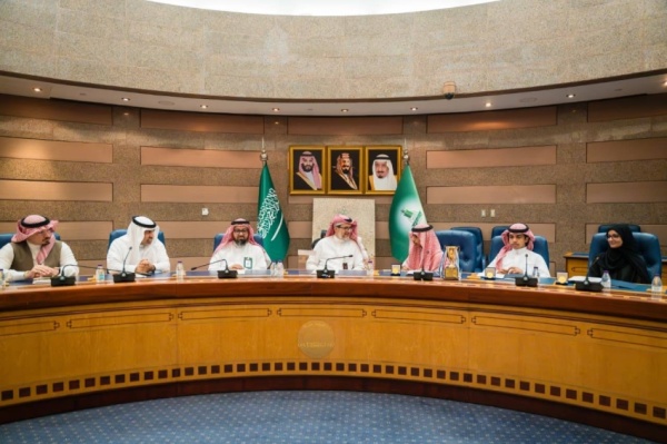 جامعة الملك عبدالعزيز تكر م الطلبة الفائزين بالجائزة الكبرى في مهرجان وادي السيليكون للاختراع جامعة الملك عبدالعزيز تكر م الطلبة الفائزين بالجائزة الكبرى في مهرجان وادي السيليكون للاختراع