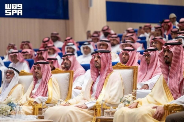 فواز بن سلطان يشهد ختام منتدى الطائف للهجن في التراث فواز بن سلطان يشهد ختام منتدى الطائف للهجن في التراث