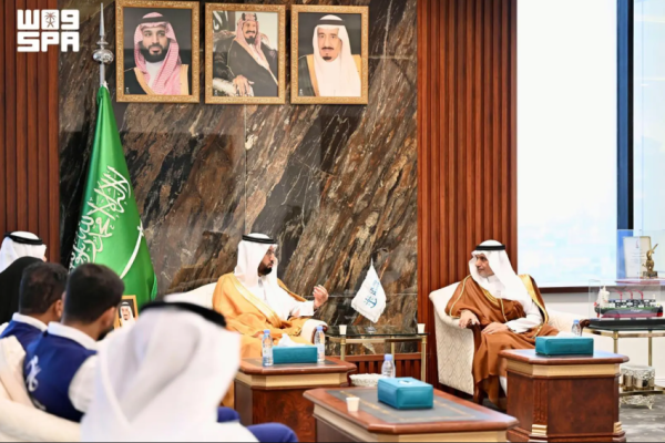 رئيس الغذاء والدواء يزور ميناء جدة الإسلامي ويطلع على العمليات التشغيلية رئيس الغذاء والدواء يزور ميناء جدة الإسلامي ويطلع على العمليات التشغيلية