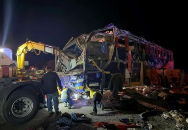 مصرع 6 أشخاص وإصابة 43 آخرون في حادث تصادم بالبرازيل