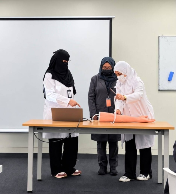 3 540 مستفيد ا من برامج دعم الحياة والإسعافات الأولية بتجمع المدينة الصحي