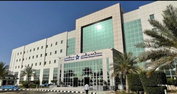 تجمع تبوك الصحي يحقق إنجاز ا طبي ا متقدم ا في علاج تمدد الشريان الأورطي