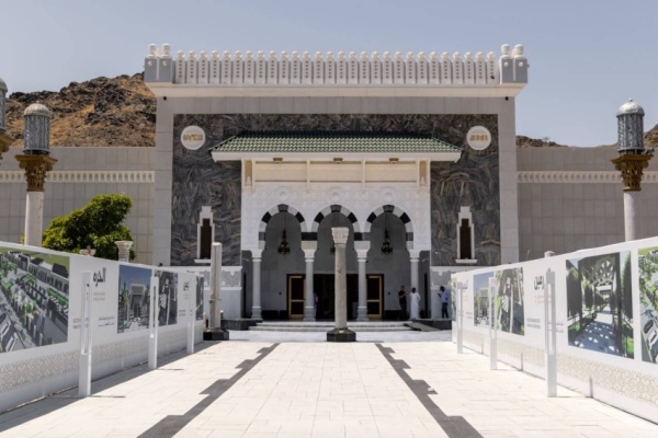 معرض عمارة الحرمين الشريفين ذاكرة تاريخية توثق مسيرة العناية بالحرمين عبر العصور معرض عمارة الحرمين الشريفين ذاكرة تاريخية توثق مسيرة العناية بالحرمين عبر العصور