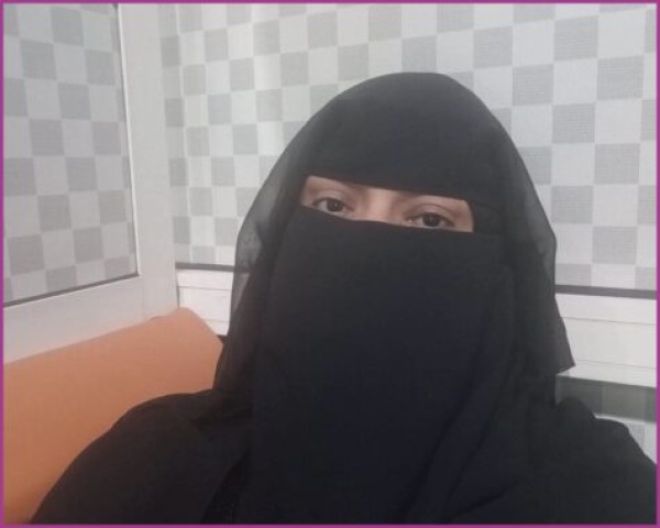 مثقفون يمنيون يناشدون بتوفير منحة طبية لـ ندى ابنة المخفي قسري ا مطهر الإرياني مثقفون يمنيون يناشدون بتوفير منحة طبية لـ ندى ابنة المخفي قسري ا مطهر الإرياني