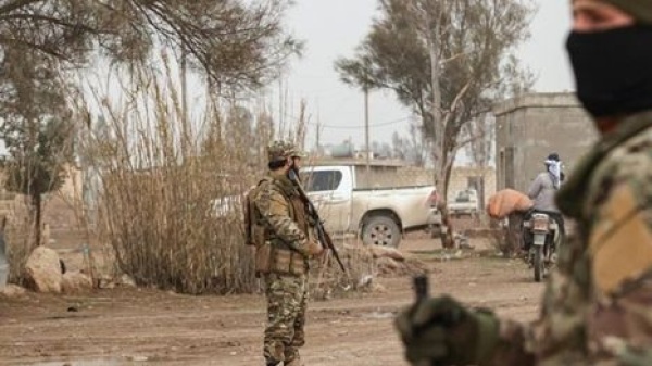 الأمن السوري يفكك خلية اغتيالات ويعتقل جميع أفرادها في حماة الأمن السوري يفكك خلية اغتيالات ويعتقل جميع أفرادها في حماة